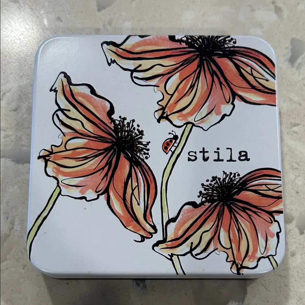 Stila Pocket Play Shadow Palette